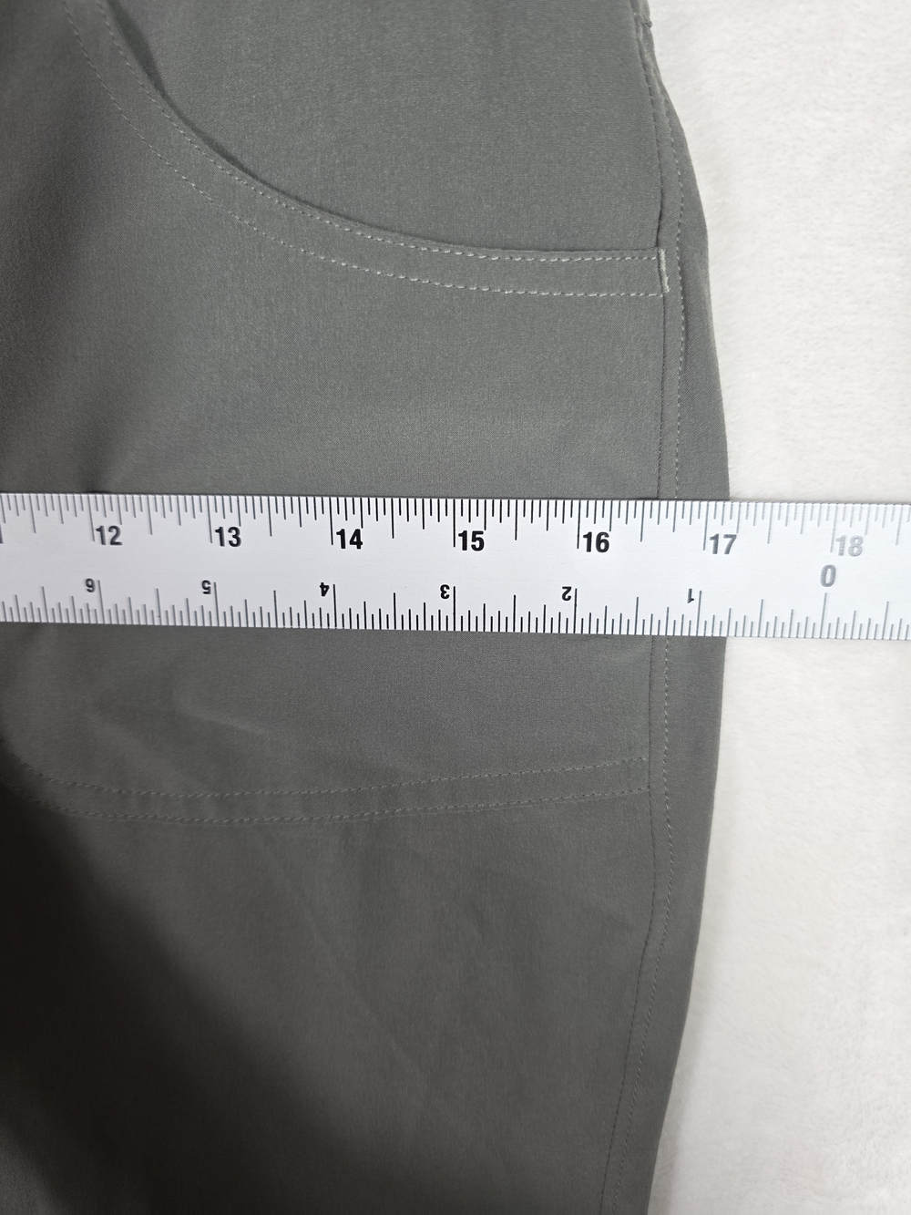 Ascend Women's Sage Green Hiking Pants Size 4 Stretch Adjustable Hem - Picture 9 of 10